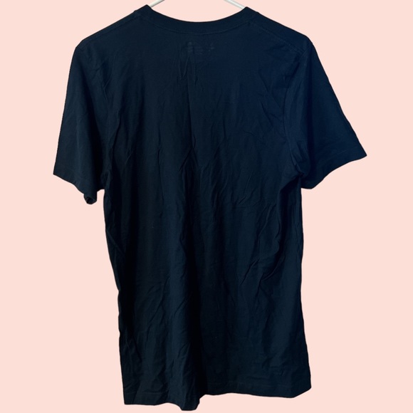 Design By Humans | Men's Flying Paper Crane Graphic Print Short-Sleeve T-Shirt - Picture 6 of 11